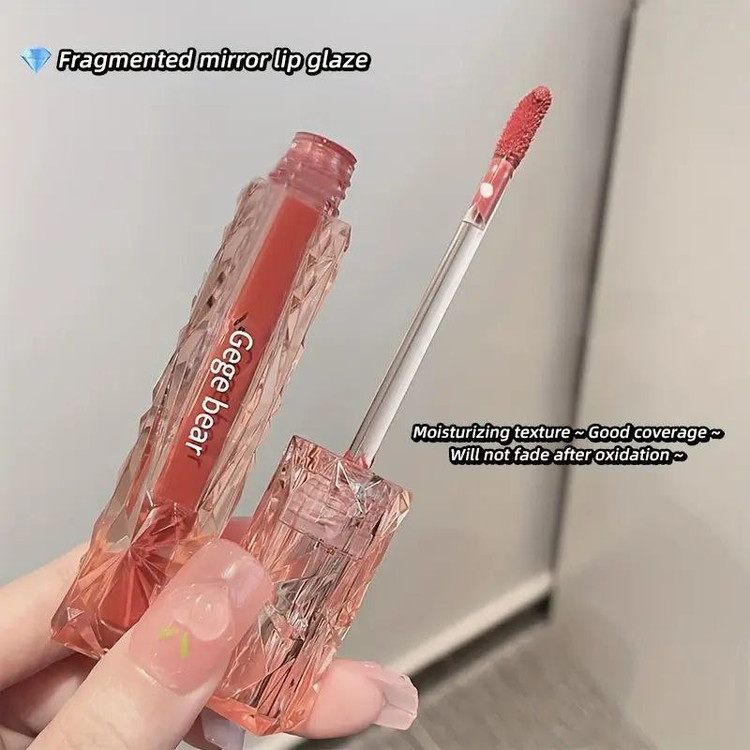 رژ لب مایع خیس پوکه شیشه ای طرح برجسته GEGE BEAR